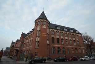 柏林自由大学和洪堡大学附属夏里特医院