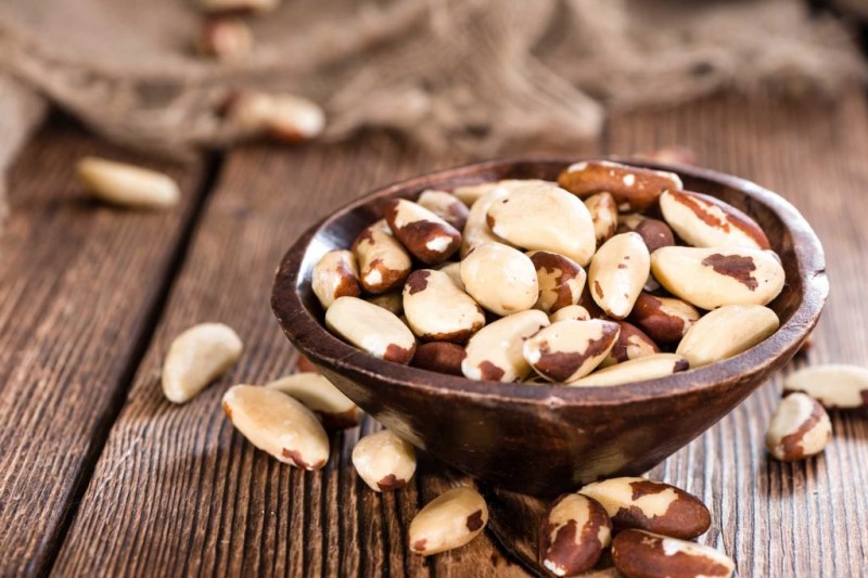 03-foods-prevent-cancer-brazil-nuts-1024x683