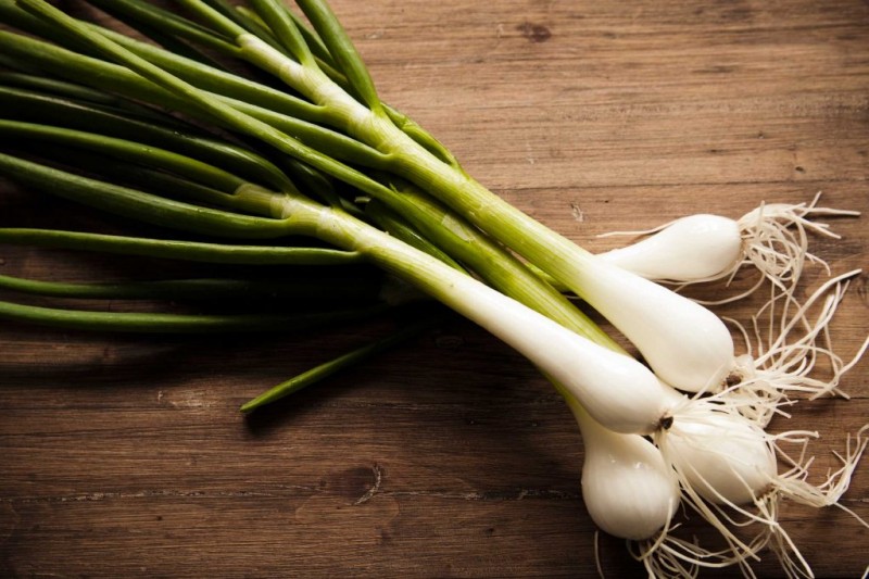 1-09-foods-prevent-cancer-scallions-1024x683