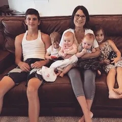 肺癌患者梅利莎(Melissa Crouse)和他的家人