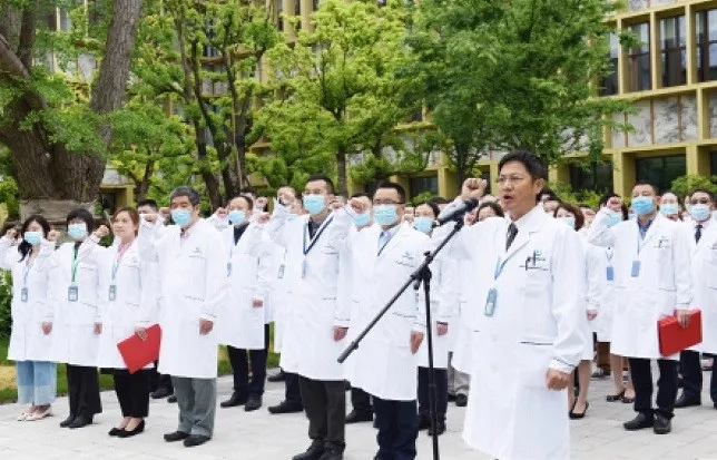 上海大学附属孟超肿瘤医院医疗团队